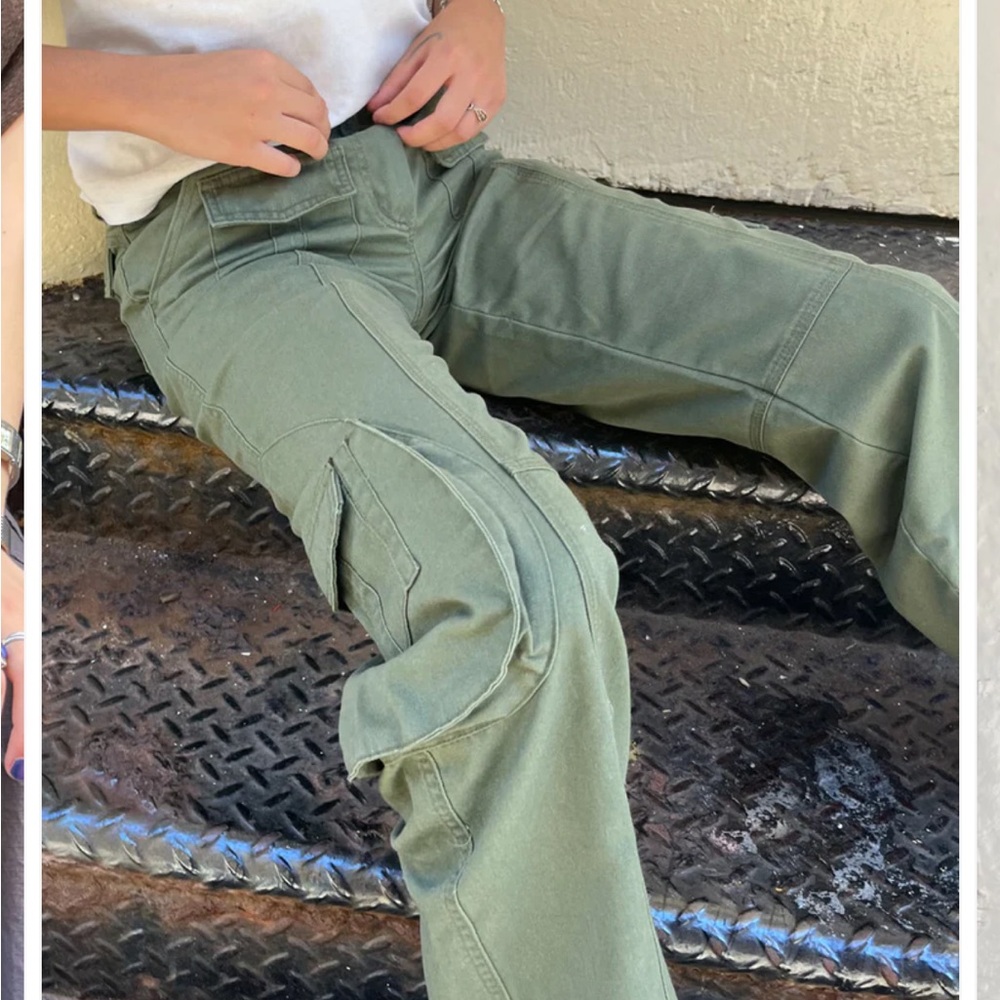 Brandy Melville Kim Green Cargo Pants